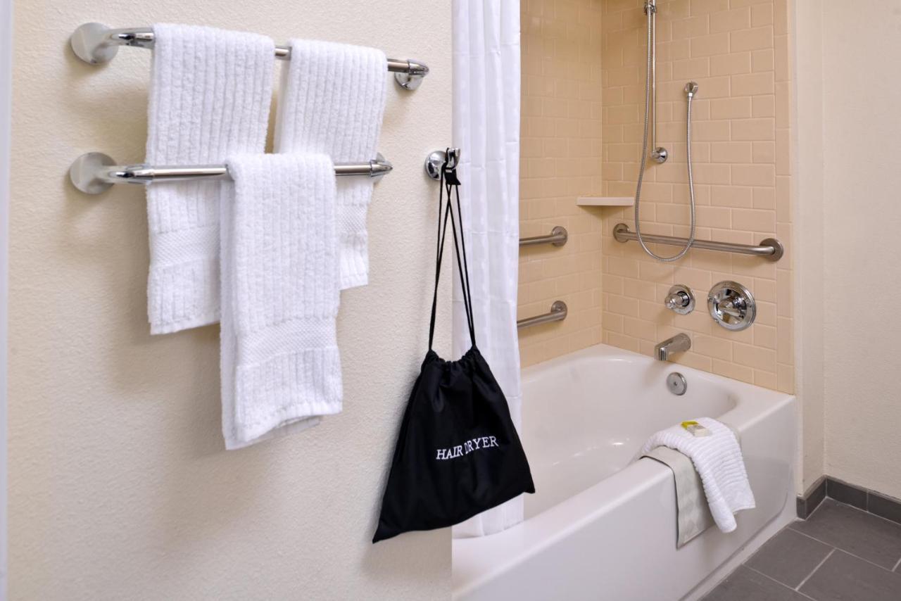 Candlewood Suites - Lodi By Ihg Exteriör bild
